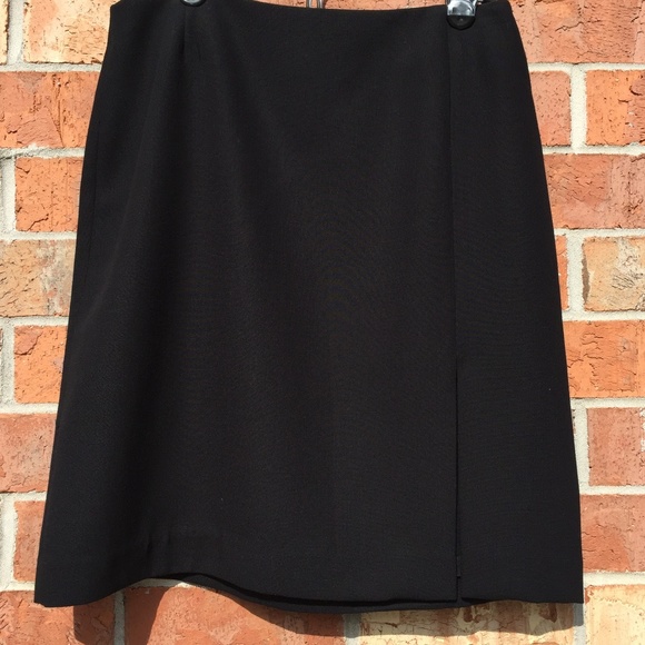 Black GAP size 10 skirt with front slit Career - Picture 1 of 6